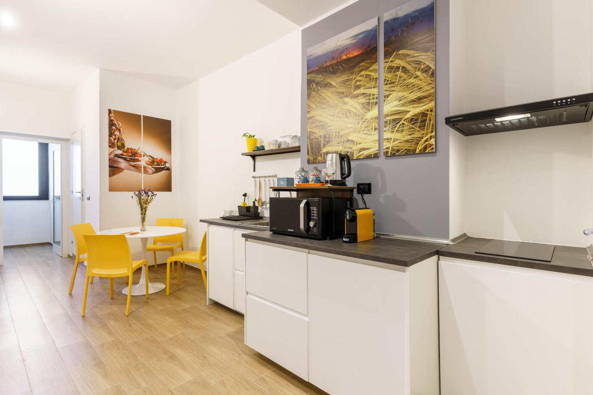 Apartament Just Here - Nina Bari